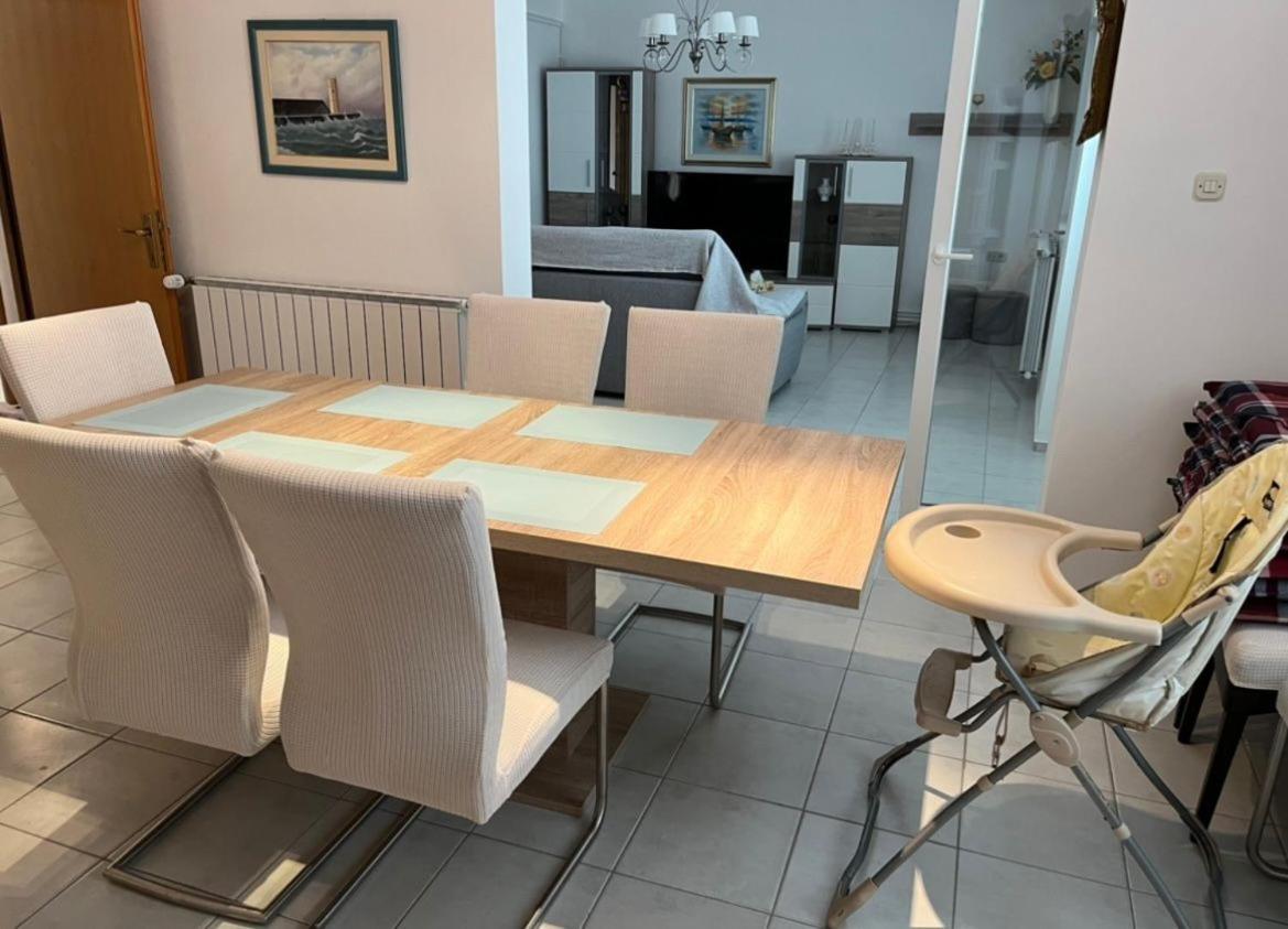 Apartments Lili Senj  Extérieur photo